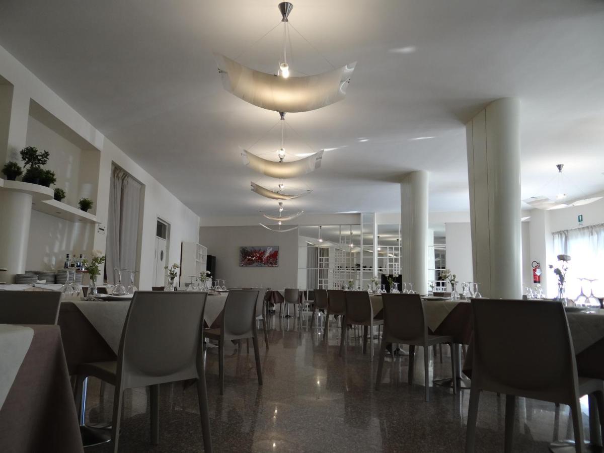 Hotel 90 Capurso Eksteriør bilde
