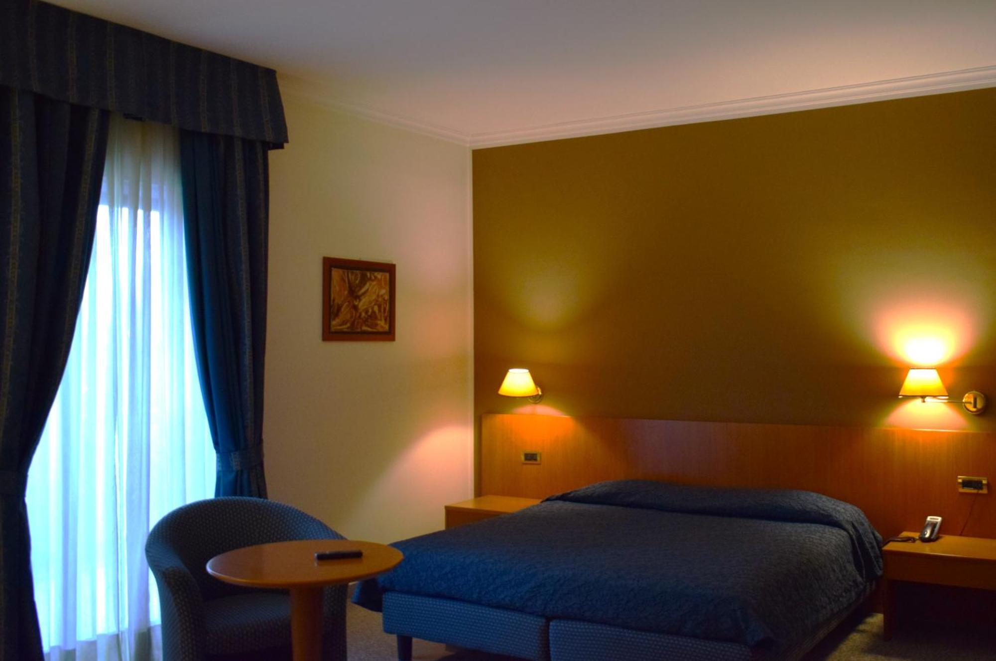 Hotel 90 Capurso Eksteriør bilde